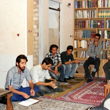 اولین جلسه ادبی" شهرستان ادب" در یزد برگزار شد